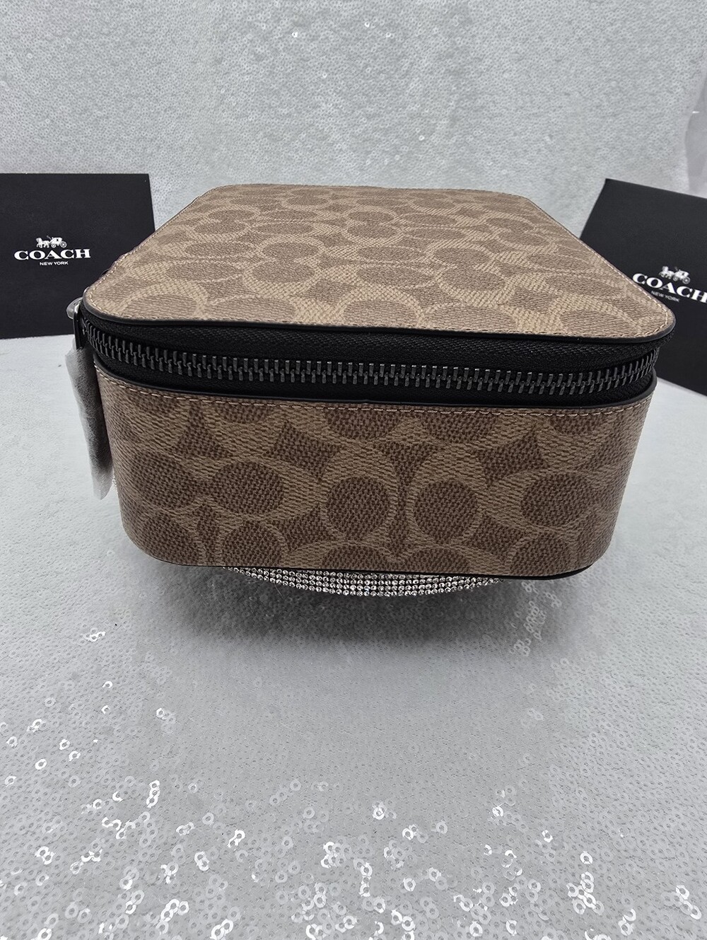 Coach Tech Organizer In Colorblock Signature Canvas Secure Zip Around - Picture 3 of 14